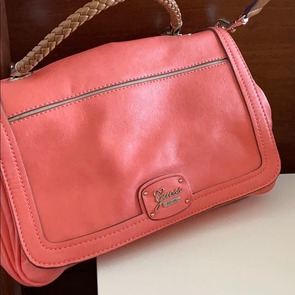 Cute Coral Guess Over the Shoulder purse - Picture 2 of 2